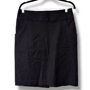 2008 Banana Republic women’s size 6 stretch black pencil skirt with pockets